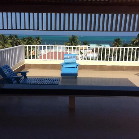China Town Hotel Caye Caulker Buitenkant foto