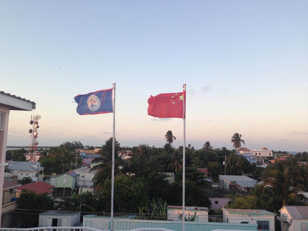 China Town Hotel Caye Caulker Buitenkant foto