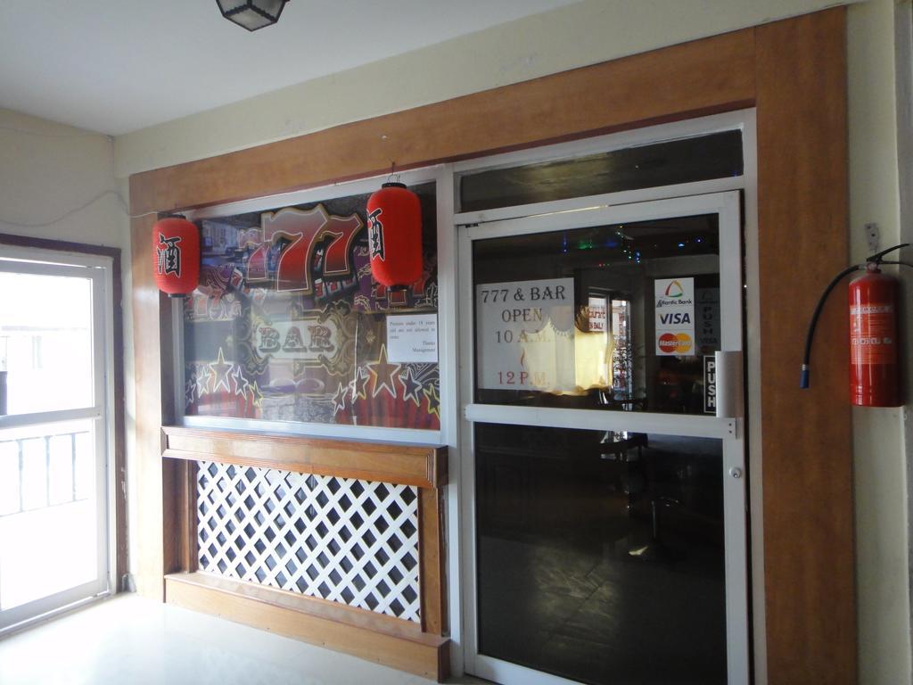 China Town Hotel Caye Caulker Buitenkant foto