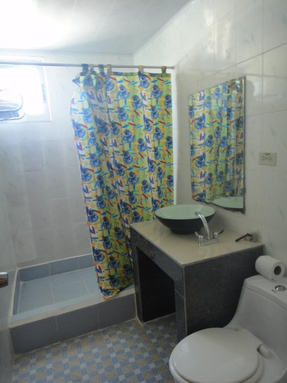 China Town Hotel Caye Caulker Buitenkant foto
